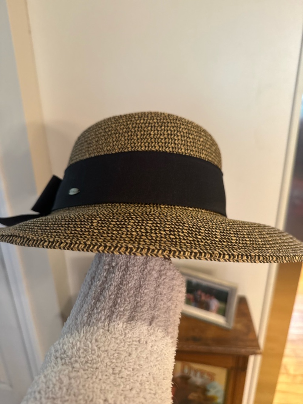 Scala Two-Tone Straw Sun Hat with Black Band